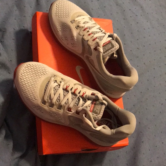 Nike Lunareclipse 4 Running Shoes, Brand New! - Picture 2 of 8